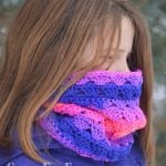 Sweet Stripes Circle Scarf Free Crochet Pattern https://greenfoxfarmsdesigns.com/sweet-stripes-circle-scarf-free-crochet-pattern