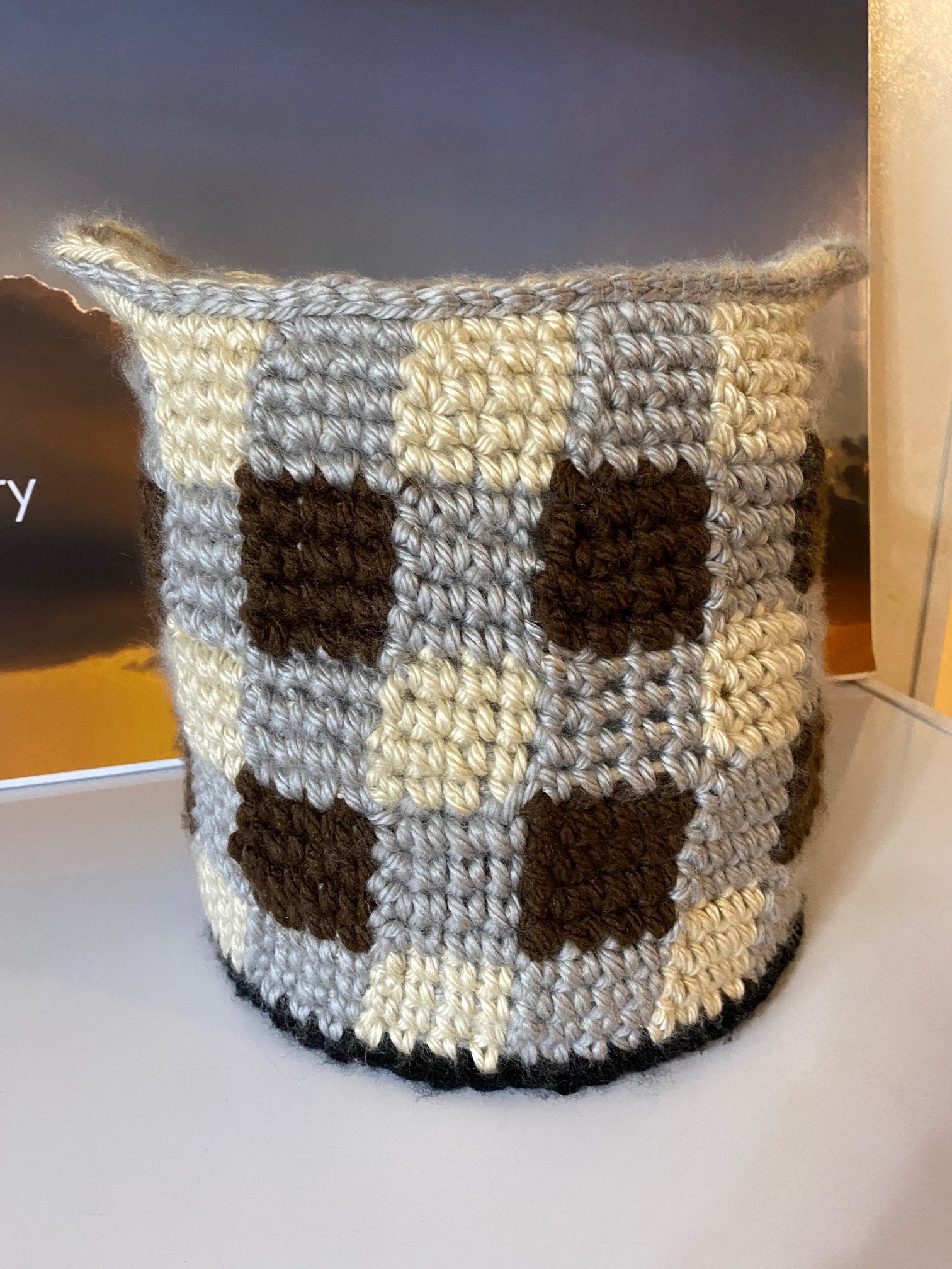 brenda Gorgeous Red and Black Buffalo Plaid Basket Crochet Pattern. Black and White Buffalo Plaid Basket brings Farmhouse Chic to your holiday home decor. Crochet Pattern by greenfoxfarmsdesigns.com