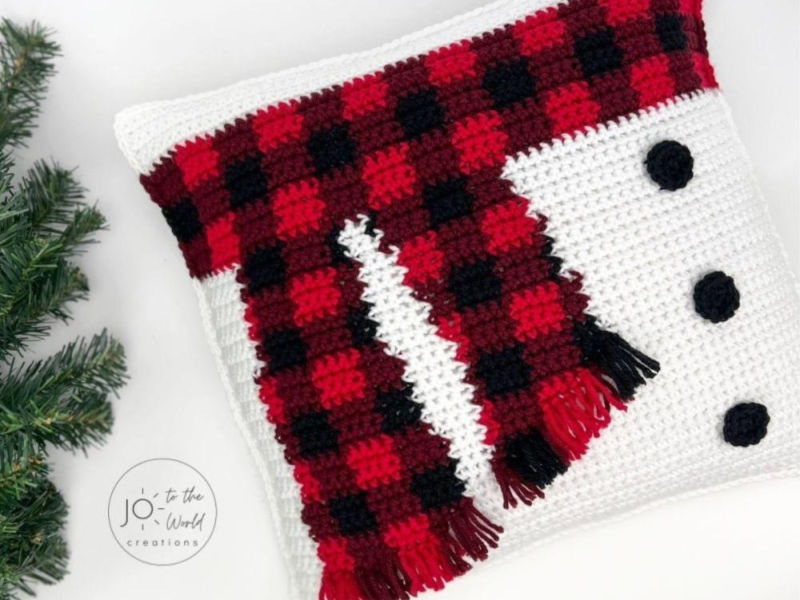 crochet snowman pillow