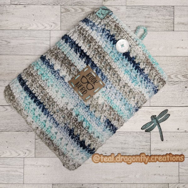 Cricket's Crochet Book Sleeve Tutorial with Royal Ridge Stripes – Crochet  Cricket