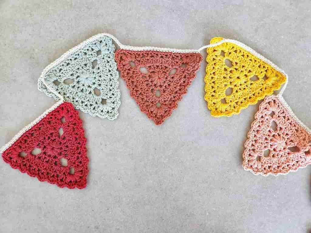 Floral Triangle Bunting Garland Free patern by Made by Gootie