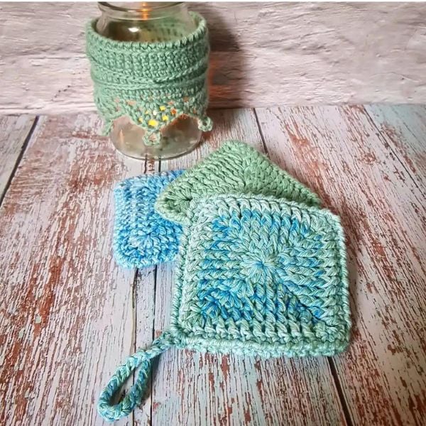 Textured Face Mitt or Washcloth by The Crochet Fix