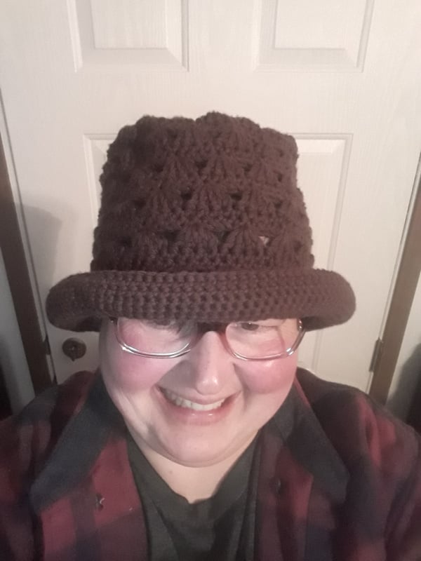 crochet ss sunhat Helen adult