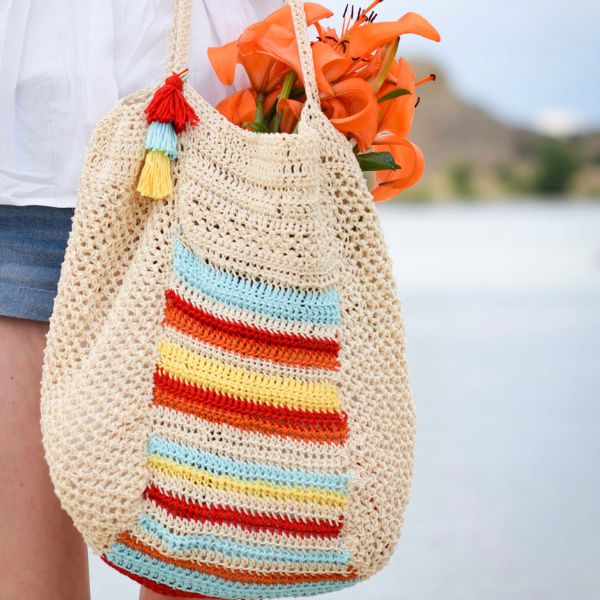 Caribe Big Crocheted Bag Free pattern by Mama in a Stitch