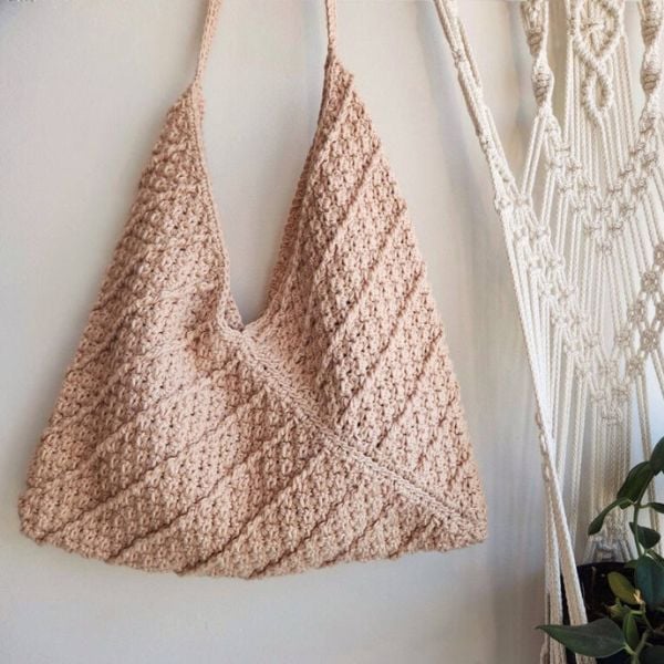 Crochet Sandy Crossbody Tote Bag Pattern by Made by Gootie