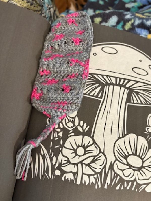 crochet w hops bookmark test carissa