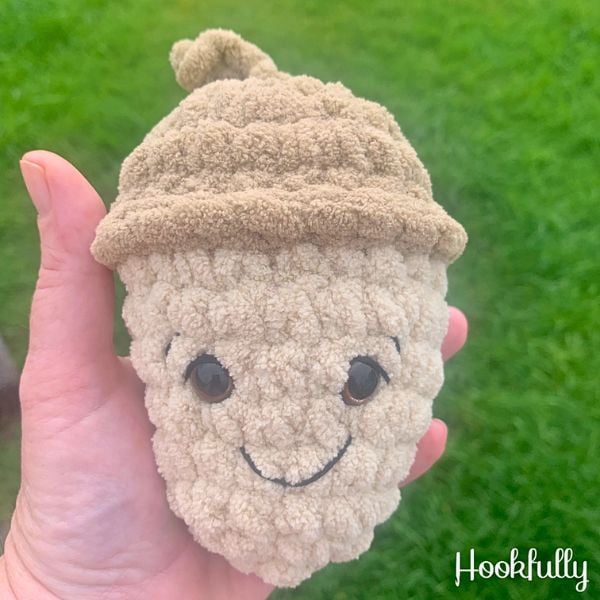 Easy No Sew Acorn Amigurumi Pattern by Hookfully