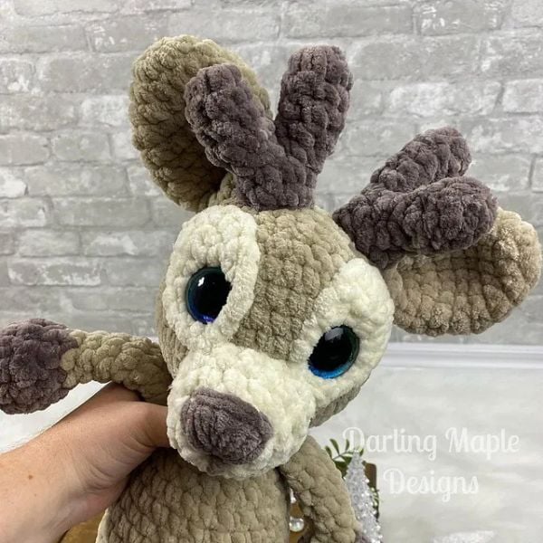 Flip Flop Deer Ragdoll Pattern by Darling Maple Designs