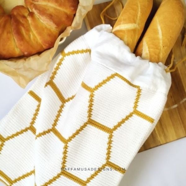 Honeycomb [Drawstring] Bread Bag – FREE Tapestry Crochet Pattern by Raffamusa Designs
