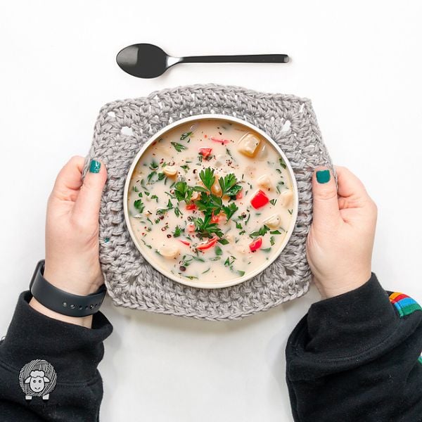 Quick & Easy Crochet Bowl Cozy by The Loopy Lamb Quick & Easy Crochet Bowl Cozy by The Loopy Lamb