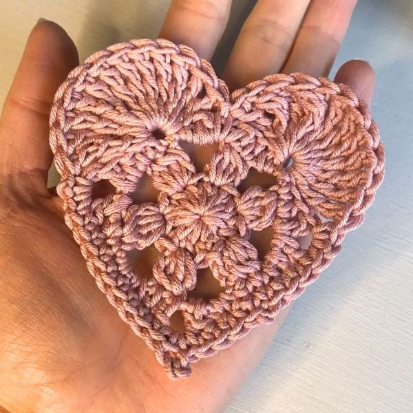 Crochet Love Heart for a Card by Concrete Gems Crochet Love Heart for a Card by Concrete Gems