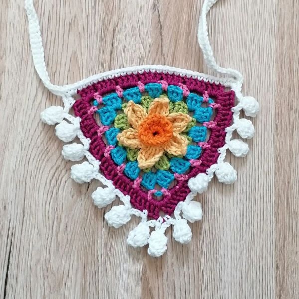 Free Crochet Bunting Pattern Daffodil for Spring by Gorgeous Crafts Free Crochet Bunting Pattern Daffodil for Spring by Gorgeous Crafts UK