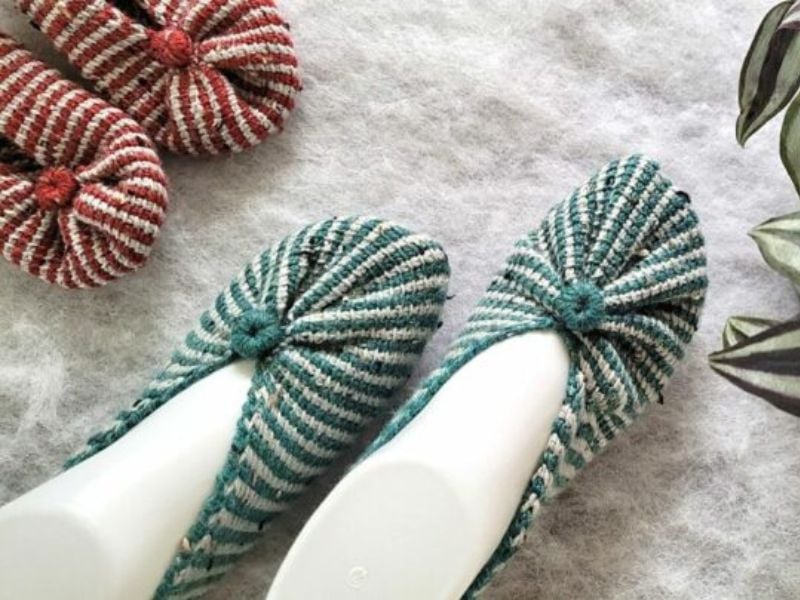 Kritika Tunisian Slippers from a rectangle Knitter Knotter