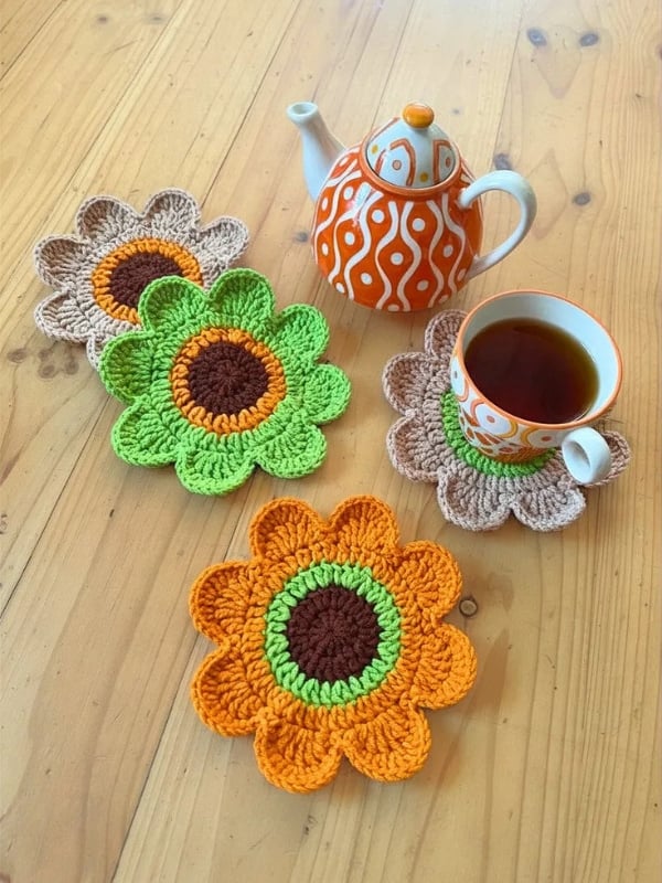 Retro Seventies Flower Crochet Coasters