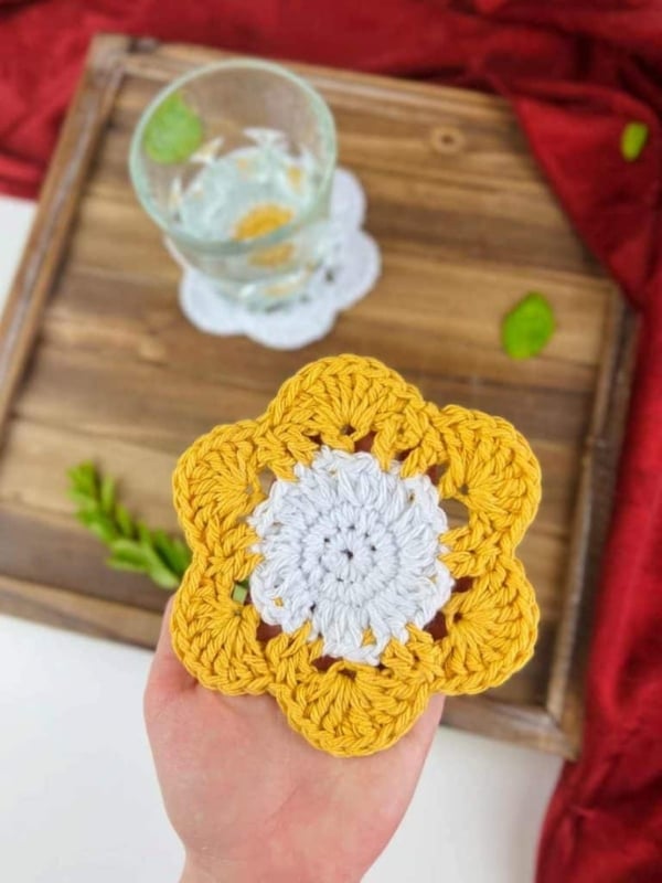 Unique Crochet Flower Coaster Pattern (Free!)