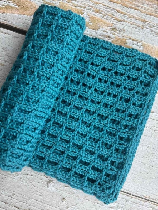 Easy Crochet Scarf Pattern by Knit Crochet Create
