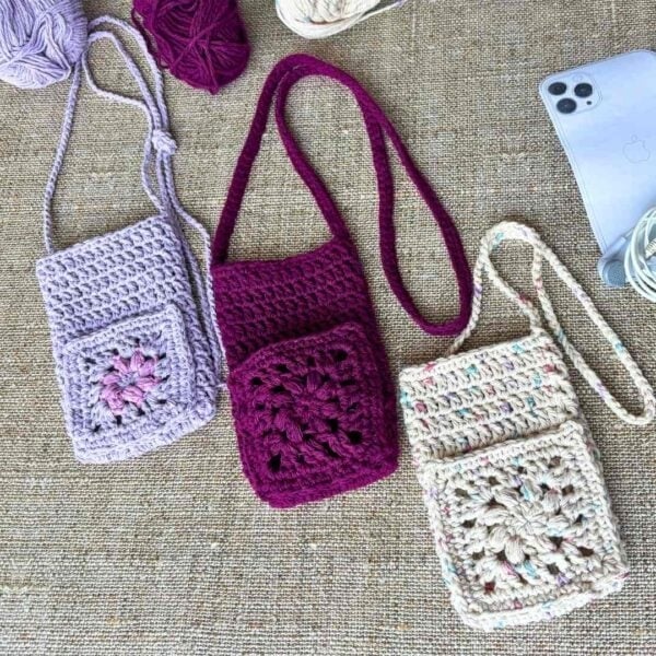 Easy Phone Case Crochet Pattern with Pocket by Start Crochet