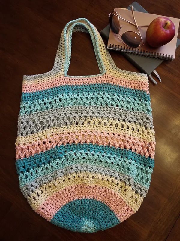 On the Go Market Bag Free Crochet Pattern by Carol Hladik Designs