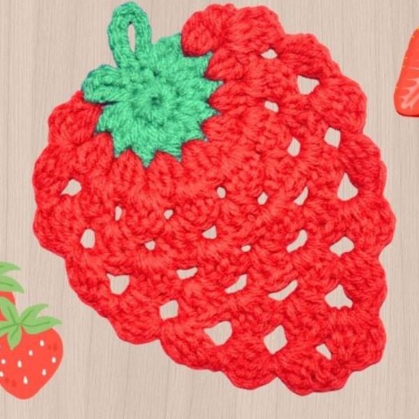 Strawberry Potholder Free Crochet Pattern by Amy’s DIY Frugal Life