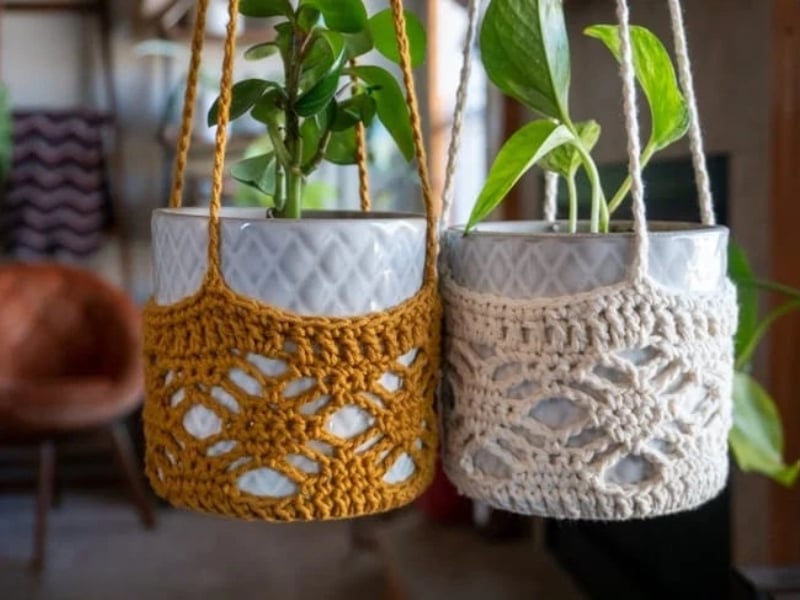 Easy Plant Hanger Free Crochet Pattern by Heart Hook Home