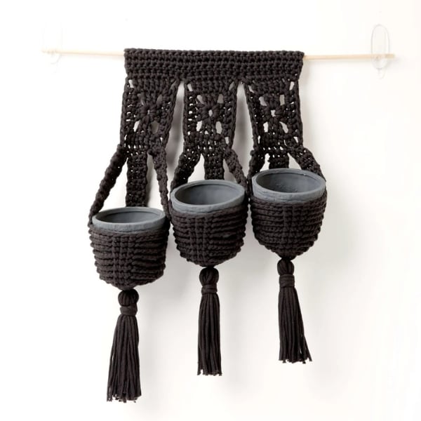 Hanging Plant Trio Crochet Pattern by Yarnspirations