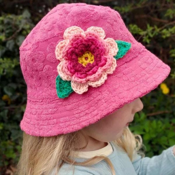 How to Crochet Flowers for a Hat by Annie Design Crochet