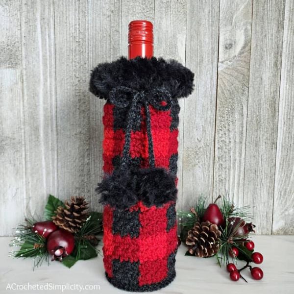 crochet Free Buffalo Plaid Wine Cozy Crochet Pattern by A Crocheted Simplicity