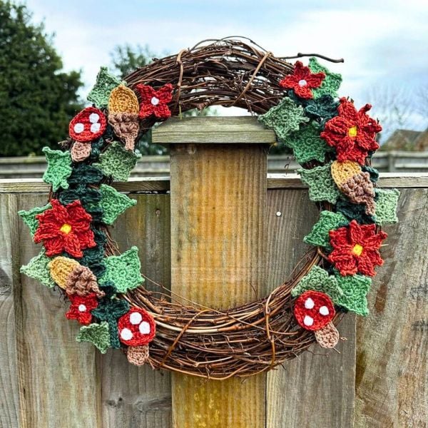crochet Free Woodland Wreath Crochet Motif Patterns by Concrete Gems