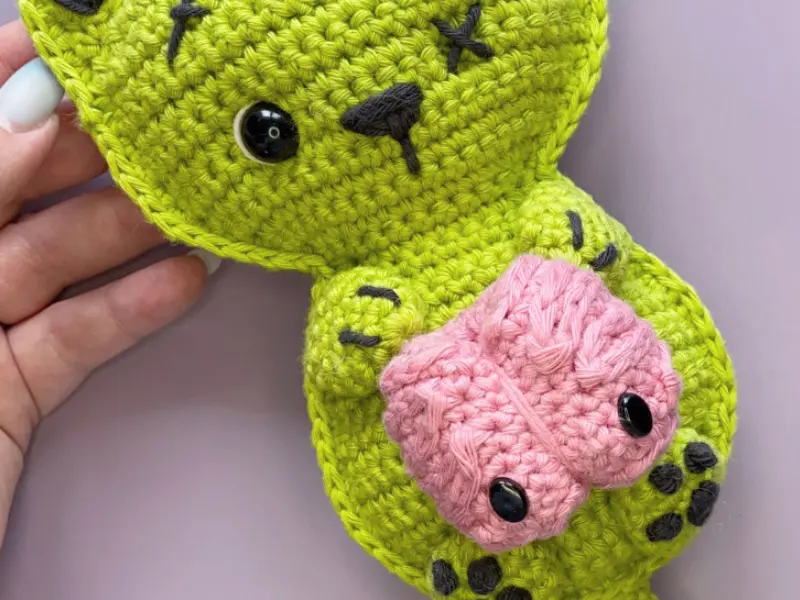 Cattitude Free Purse Charm Crochet Pattern by Green Fox Farms Designs © 2025 web