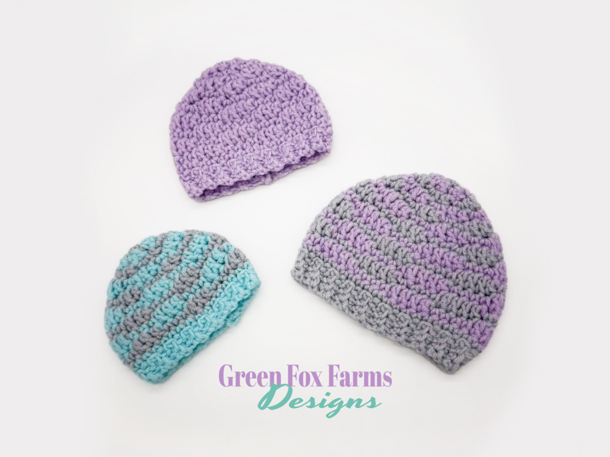 Farmhouse Pumpkins Crochet Pattern makes for stunning handmade fall home decor. Free Crochet Pattern for rustic pumpkins that look knit. Crochet your own set of small and large Halloween Pumpkins with this quick crochet pattern. Crochet Colorful Pumpkins with cinnamon sticks for the perfect Thanksgiving table decorations. Crochet a pumpkin with this free crochet pattern by greenfoxfarmsdesigns.com